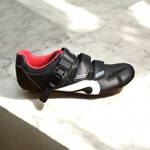 Peloton Cycling Bike Shoes Black Unisex Size 39 - Right Shoe Only